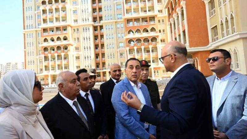 محافظ القليوبية لـ مدبولي: نسبة تغطية الصرف الصحي في المدن 100% والقرى 70%