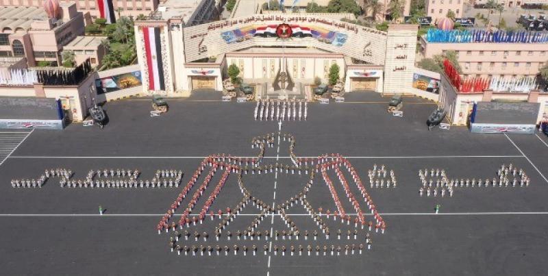 أوائل خريجي الكليات العسكرية: سنعمل بكل جد واجتهاد للمساهمة في رفعة البلاد