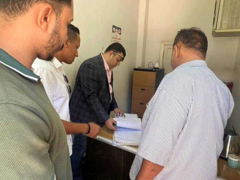 محافظ بني سويف يوجه وكيل وزارة الصحة بمتابعة حالة مصابي حادث انقلاب سيارة عمال بالواسطى