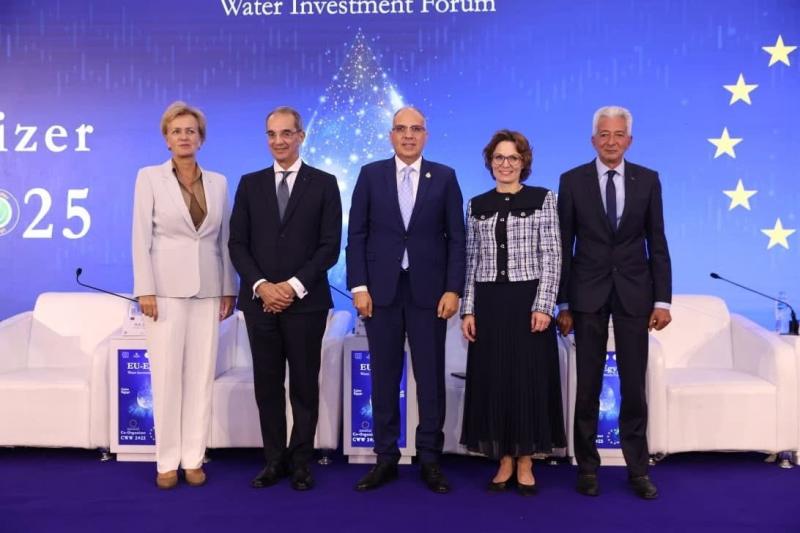 وزير الاتصالات: تنفيذ عدد من المشروعات لتوظيف تكنولوجيا المعلومات وتقنيات الذكاء الاصطناعي في إدارة الموارد المائية