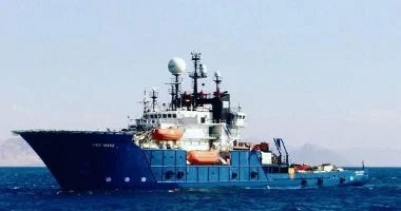 البترول البحرية تنفذ مشروع إنزال كابلات بحقل بلاعيم لدعم استدامة الإنتاج والتشغيل