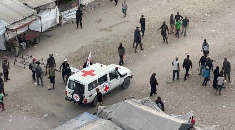 الرئيس الإسرائيلي يعلق على بدء تسلم المحتجزين من غزة: صباح يحمل الأمل الكبير