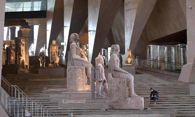 المتحف المصري الكبير يستعد لإبهار زواره بكنوز الفرعون الذهبي
