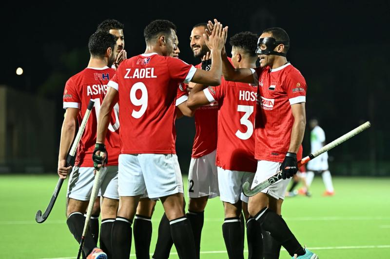 خط أحمر