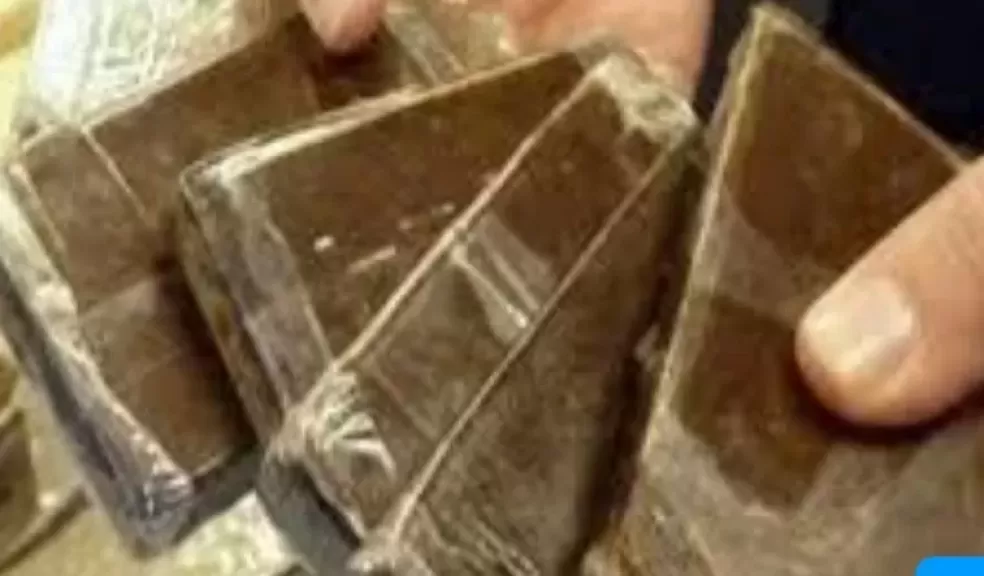 خط أحمر