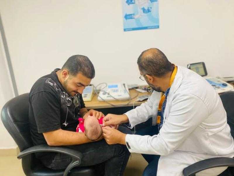 الرعاية الصحية: توفير أكثر من 5600 سماعة بتكلفة 16 مليون جنيه.. وتسليم 3300 سماعة للمنتفعين بالمجان