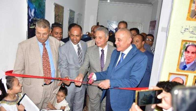 محافظ الأقصر يشهد أولى فعاليات بيت الشعر المصاحبة لمعرض الكتاب
