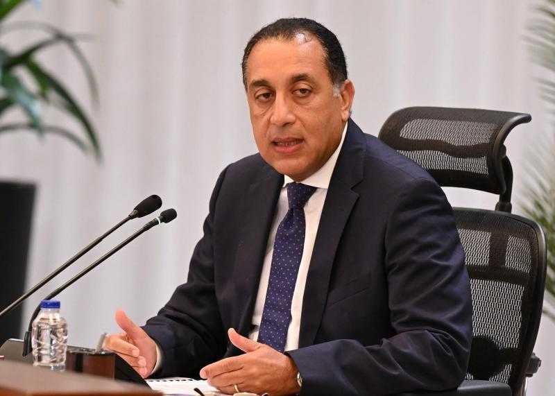 رئيس الوزراء يتابع موقف العقارات المعرضة للانهيارات بمحافظة الإسكندرية وجهود توفير سكن بديل لسكانها