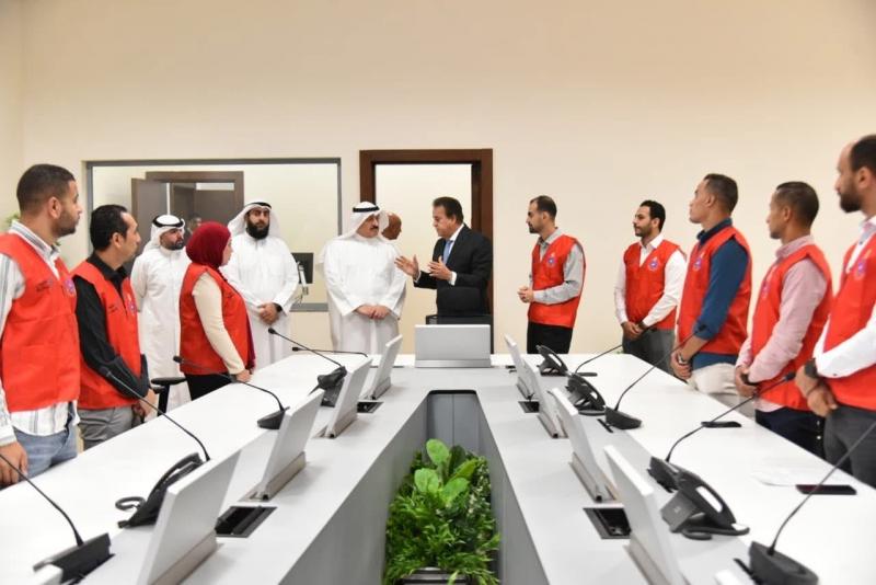 وزير الصحة يبحث مع وزير الصحة الكويتي سبل تعزيز التعاون الصحي المشترك