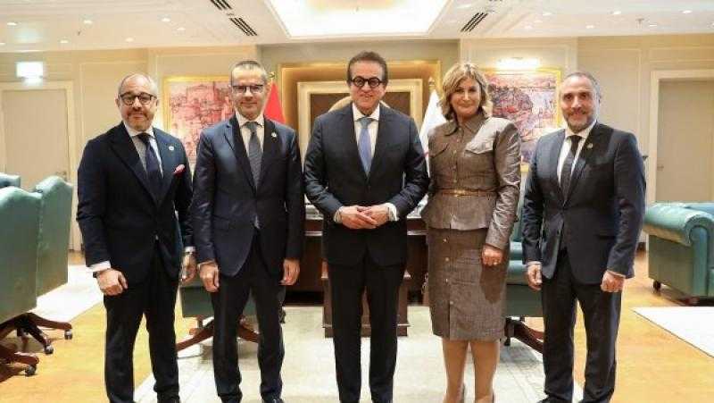 وزير الصحة يستقبل وفد المجلس التنفيذي لاتحاد المستشفيات العربية