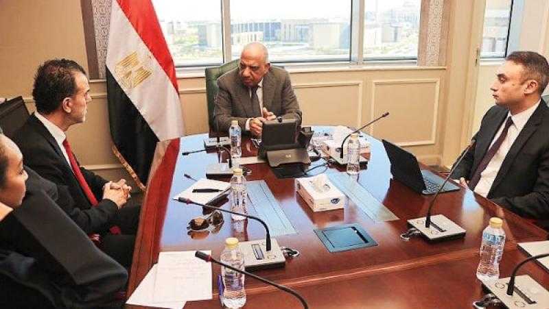 وزير الكهرباء يبحث مع شركة K&K الإماراتية الخطوات التنفيذية لمشروع الربط الكهربائي مع إيطاليا