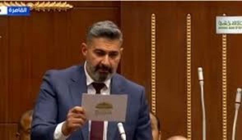 الفنان ياسر جلال يؤدى اليمين الدستورية عضوا بمجلس الشيوخ 2025