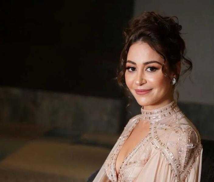 منة شلبي: أنا ممتنة لكل من آذاني أو ظلمني.. أشفق عليهم وأسامحهم وأتمنى لهم الرضا