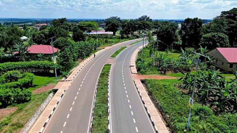 المقاولون العرب تنتهي من تنفيذ مشروعات في مدينتي باليسا وكومي بشرق أوغندا| صور