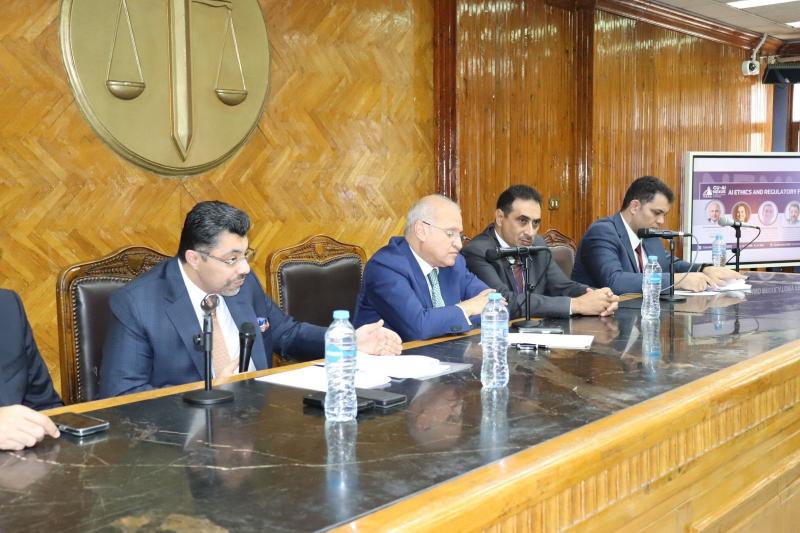 جامعة القاهرة تستعرض الأطر الأخلاقية والقانونية لتنظيم الذكاء الاصطناعي| صور