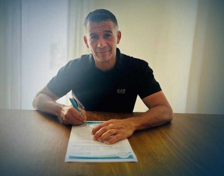 ميلود حمدي: مستمر مع الإسماعيلي احتراما لجماهيره