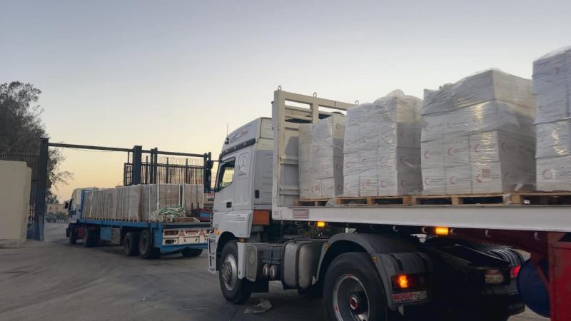 قافلة المساعدات الإنسانية «زاد العزة» الـ 54 تتحرك من مصر إلى غزة