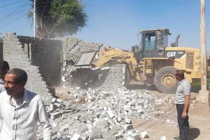 محافظ أسيوط: إزالة 79 حالة تعد واسترداد أكثر من 2200 فدان في المرحلة الثالثة من الموجة 27