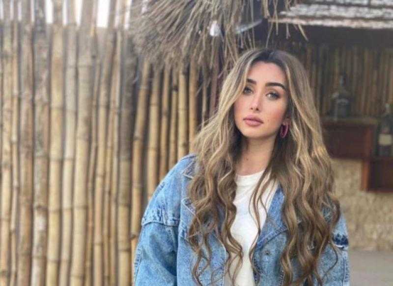 هنا الزاهد: بلعب دور خطيبة أحمد عز في 7 DOGS.. وعمرو أديب يمازحها: يا بختك