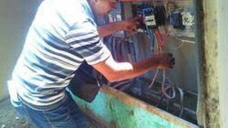 مصرع شخص صعقا بالكهرباء داخل مغسلة سجاد بالدقهلية