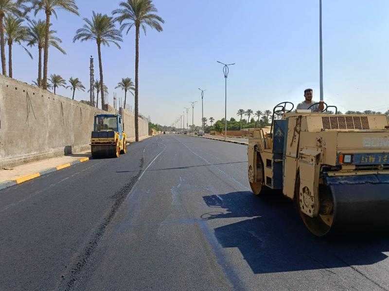 محافظ الجيزة: تطوير ورصف ورفع كفاءة وإنارة طريق المنصورية بمدينة كرداسة بطول 3 كم