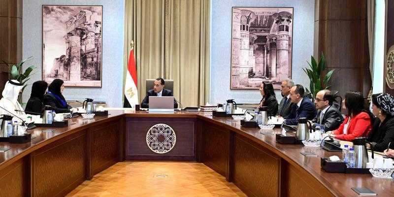 رئيس الوزراء يلتقي وزيرة الدولة للتعاون الدولي بوزارة الخارجية القطرية والوفد المرافق لها