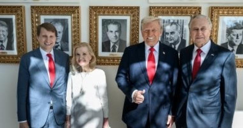 ترامب يفوز بجائزة مهندس السلام من مؤسسة نيكسون