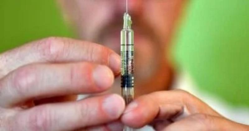 أستاذ أمراض صدرية: حقنة البرد جريمة طبية قاتلة