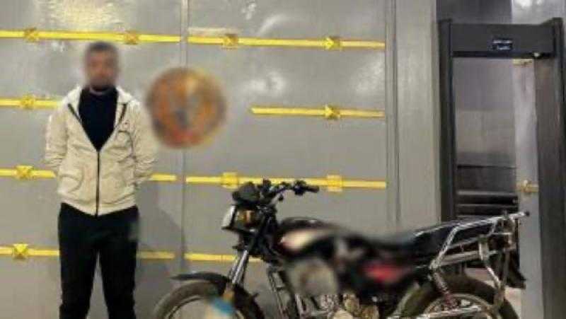 القبض على قائد دراجة نارية صدم شخصين بالمنيا