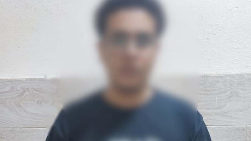 خط أحمر