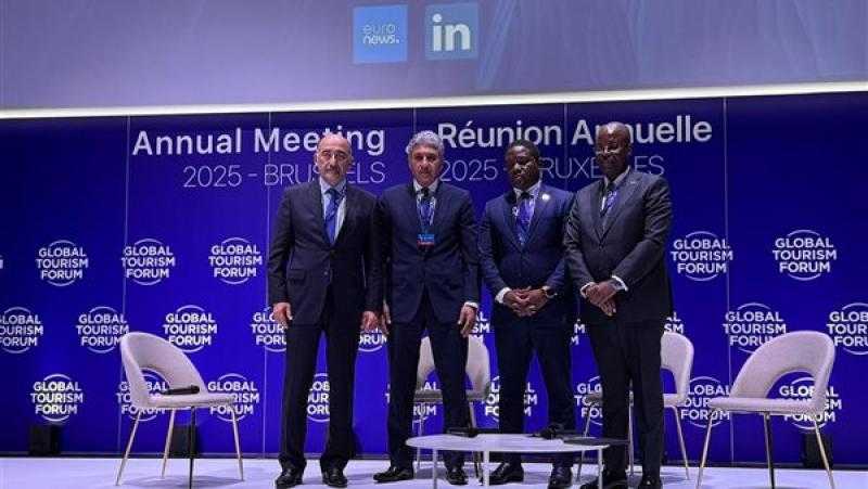 وزير السياحة والآثار يشارك كمتحدث رئيسي في جلسة نقاشية مخصصة لقارة أفريقيا