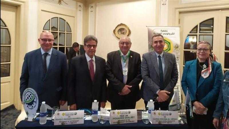 نقيب الأطباء البيطريين: منهج الصحة الواحدة السبيل الوحيد لمواجهة التهديدات الفيروسية العالمية