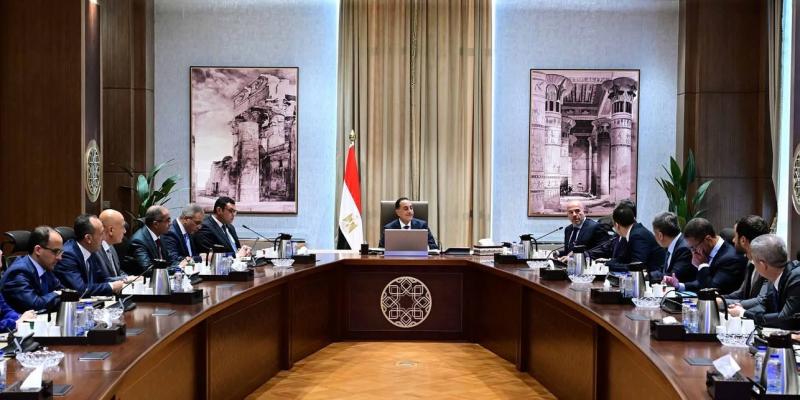 رئيس الوزراء يلتقي نائب رئيس مجموعة ”سيتك” الصينية العملاقة