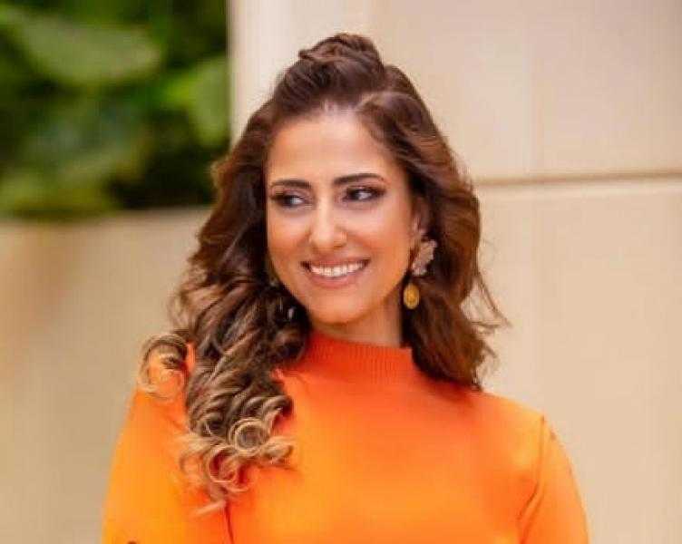 حنان مطاوع: هددت برفع قضية على مجلة مرموقة بسبب تغيير صوري بالذكاء الاصطناعي