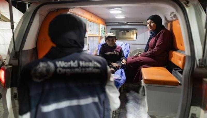 بعد وقف إطلاق النار.. الصحة العالمية تجلي 41 مريضا من غزة