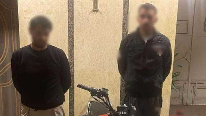 القبض على لصين سرقا حقيبة موظفة من أمام بنك ببورسعيد