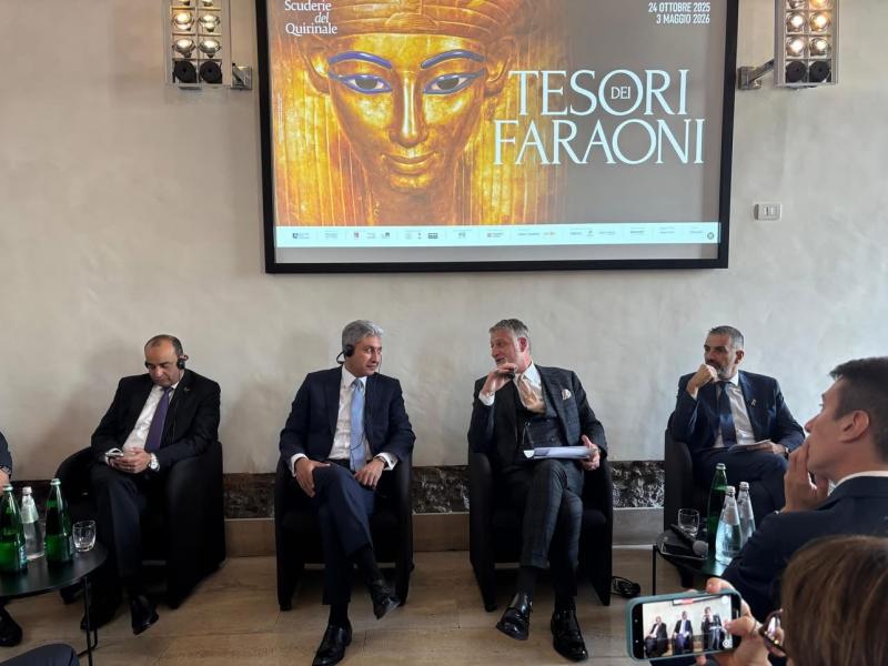 وزير السياحة ووزير الثقافة الإيطالي يعقدان مؤتمرًا صحفيًا حول معرض كنوز الفراعنة