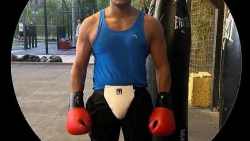 حبس الملاكم المتهم بمشاركة والده في دهس عائلة بالشيخ زايد