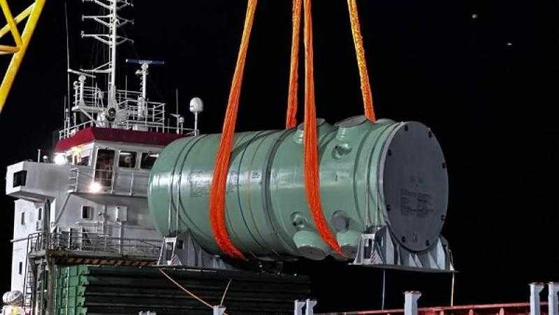 وصول وعاء ضغط المفاعل الخاص بالوحدة النووية الأولى إلى ميناء الضبعة