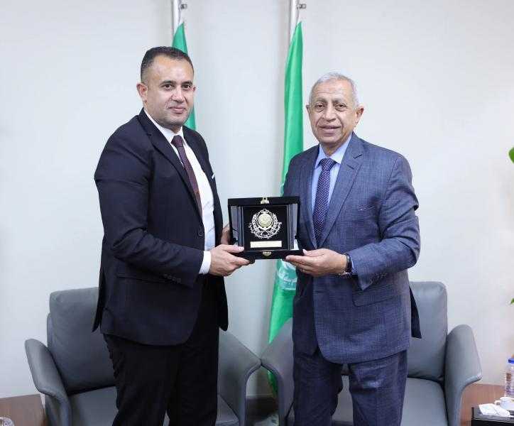 رئيس الأكاديمية العربية يستقبل رئيس جهاز مدينة العلمين الجديدة لبحث التعاون المشترك
