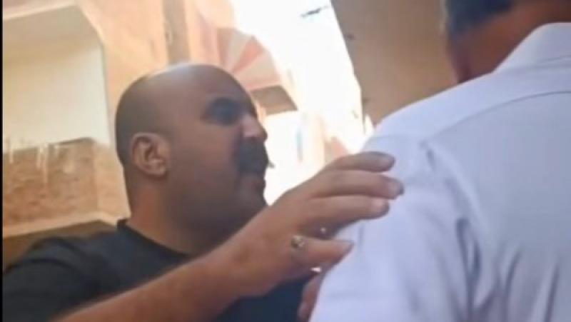 خط أحمر