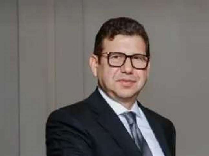 خط أحمر