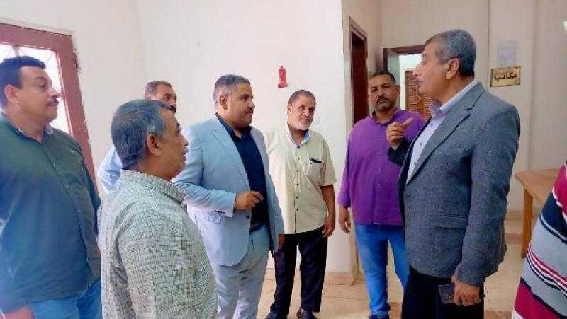 محافظ أسيوط: دعم لمشروعات إيفاد للنهوض بالزراعة والريف وتحسين معيشة المزارعين