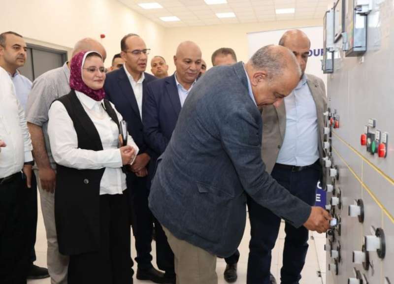 خط أحمر
