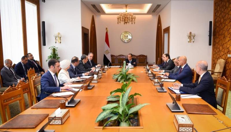 وزير الخارجية يتابع استعدادات الوزارة لافتتاح المتحف المصرى الكبير