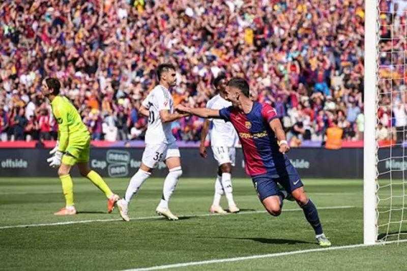 ريال مدريد يخطف برشلونة 2-1 ويواصل صدارة ترتيب الدورى الإسبانى