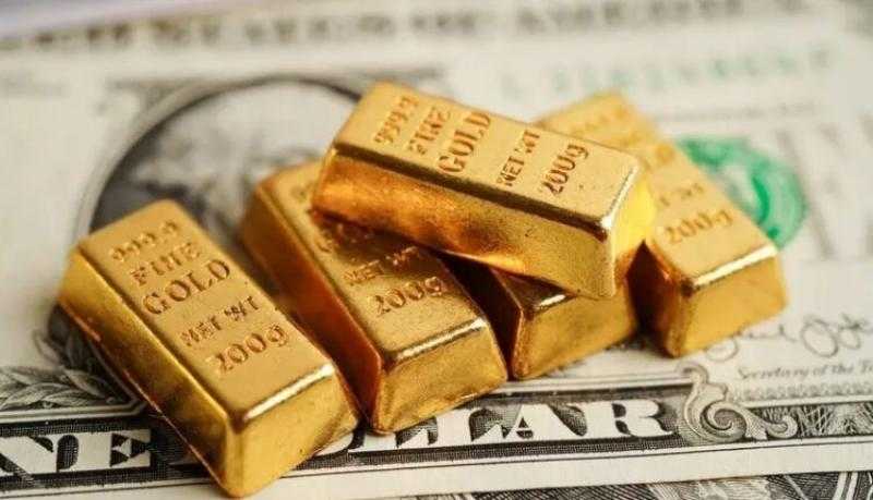 الذهب يتراجع مع ارتفاع الدولار ترقباً لاجتماعات البنوك المركزية الرئيسية
