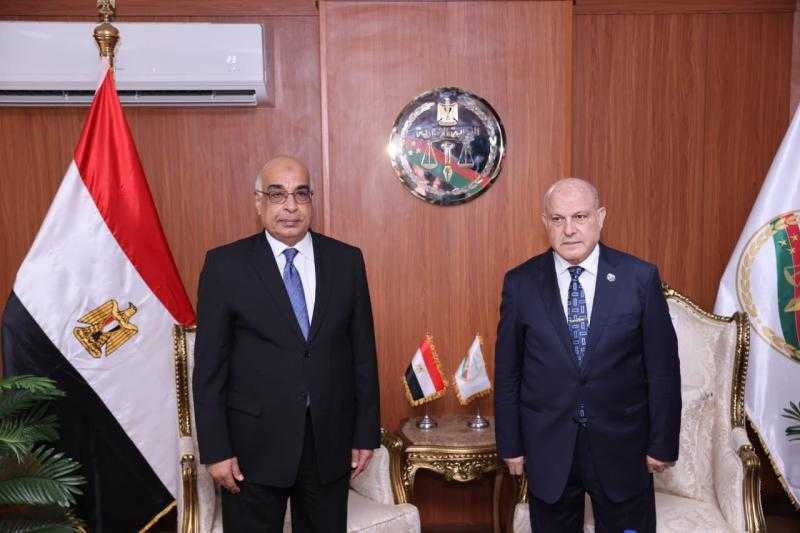 وزير العدل يزور هيئة قضايا الدولة والنيابة الإدارية للتهنئة بالعام القضائي الجديد