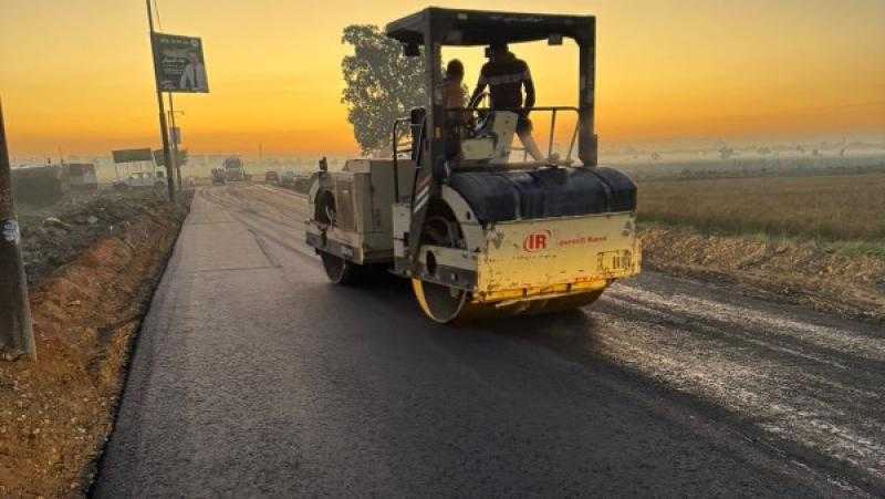 محافظ كفرالشيخ: انتهاء أعمال رصف طريق حيوي بقرية محلة موسى