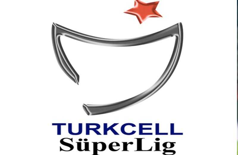 أبطالها حكام مباريات.. فضيحة تهز كرة القدم التركية